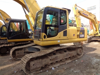 二手挖掘機進口報關代理公司：怎么進口挖掘機