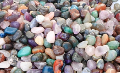 柬埔寨進口報關公司哪家好？柬埔寨半寶石清關流程