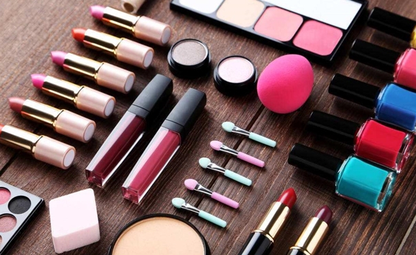 1642662845637505.jpg 法國化妝品進口報關_副本.jpg